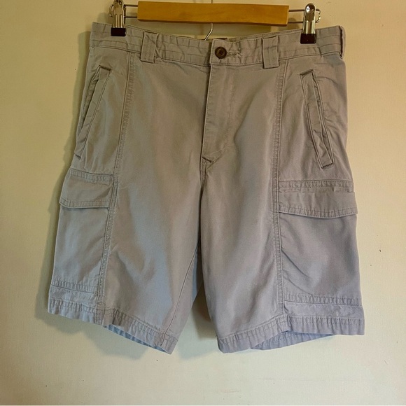 Tommy Bahama Men’s Cargo Shorts - Picture 1 of 11